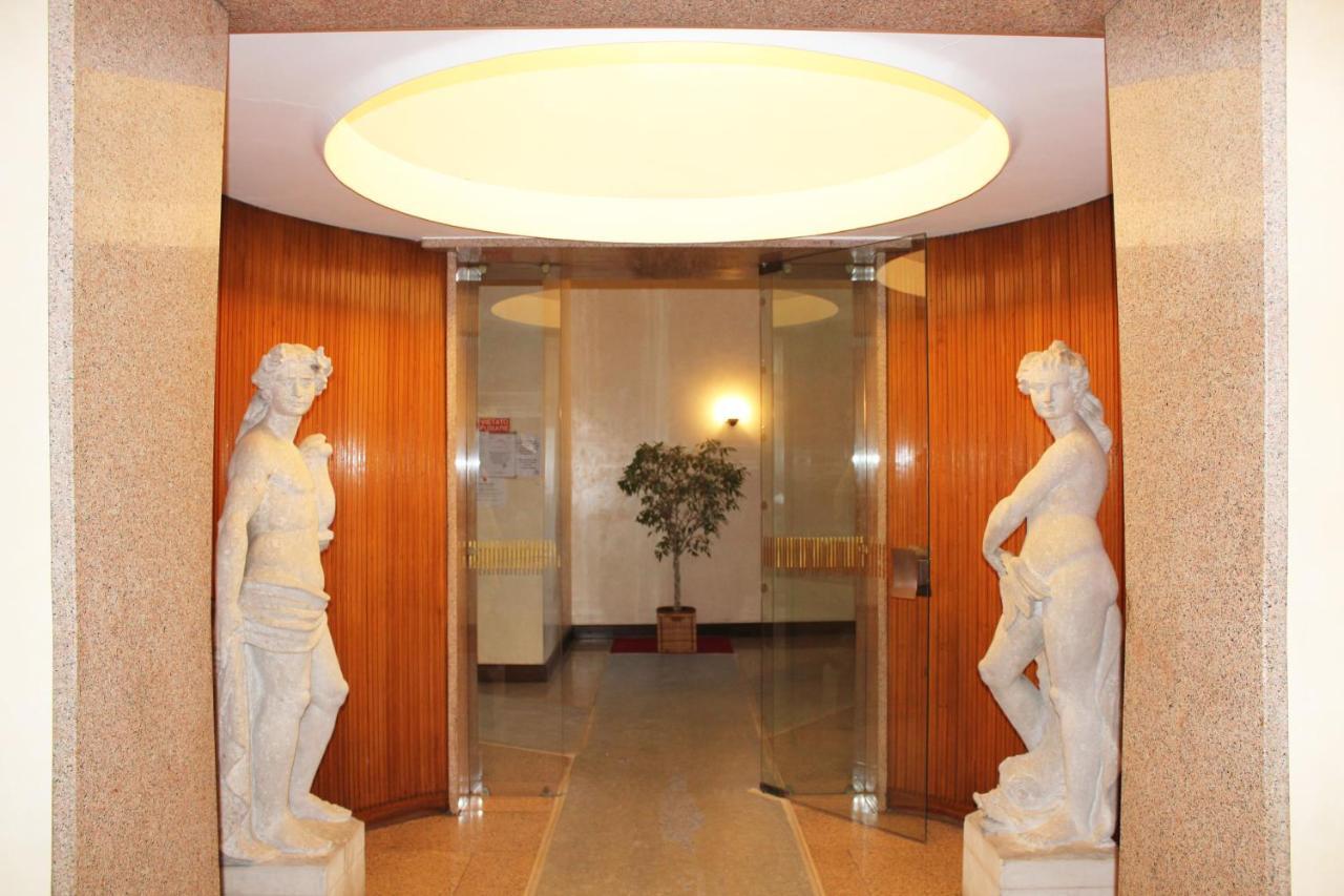 מילאנו La Locanda Dell'Olmo מראה חיצוני תמונה